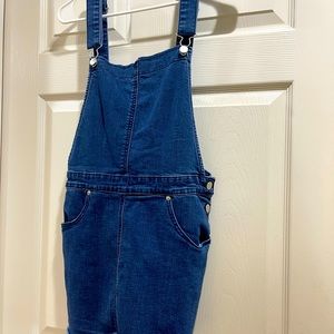 NWOT Denim overall skirt.